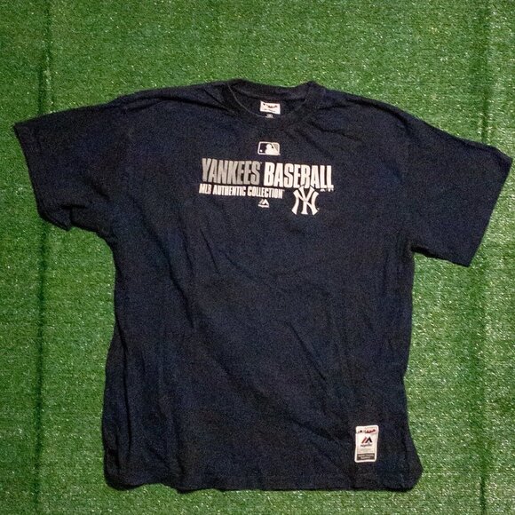 MAJESTIC AUTHENTIC NEW YORK YANKEES NAVY BLUE MENS CASUAL T SHIRT SIZE XXXXL - Picture 1 of 8